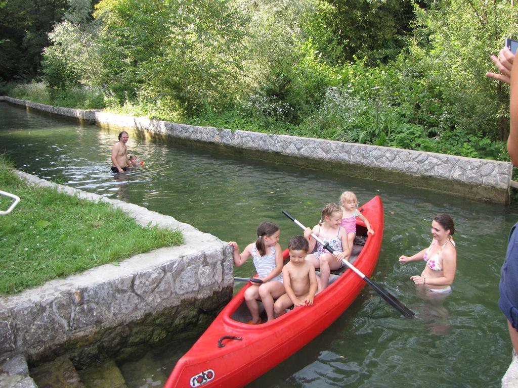 Guesthouse Zorko Gostilna Domen Šmarješke Toplice Esterno foto