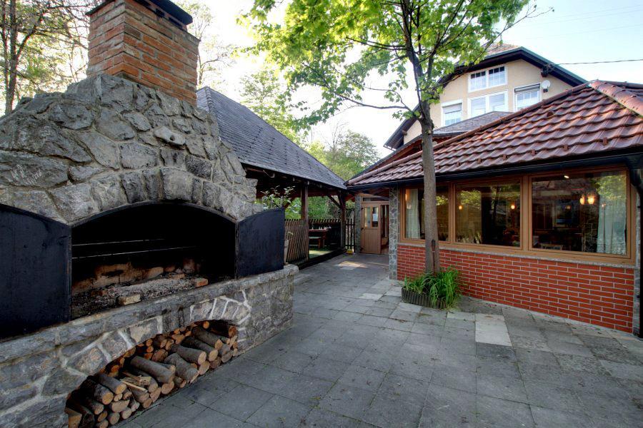 Guesthouse Zorko Gostilna Domen Šmarješke Toplice Esterno foto