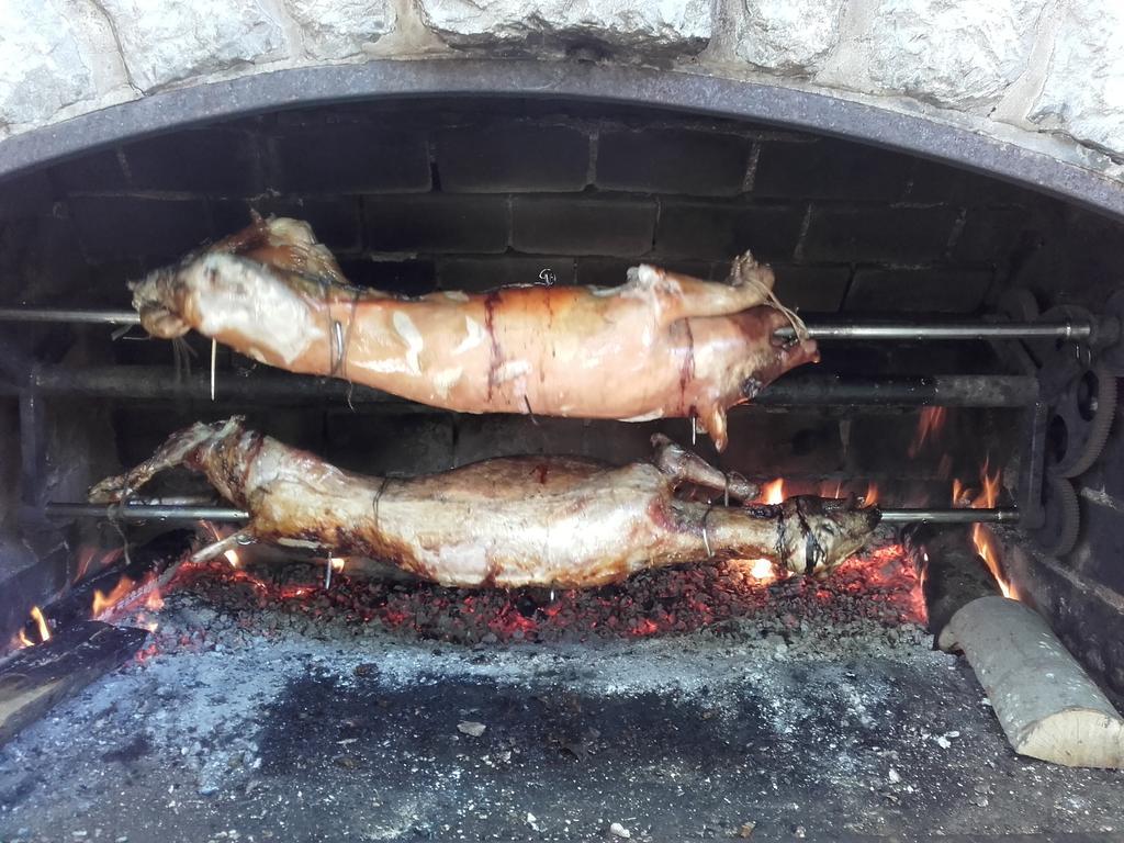 Guesthouse Zorko Gostilna Domen Šmarješke Toplice Esterno foto
